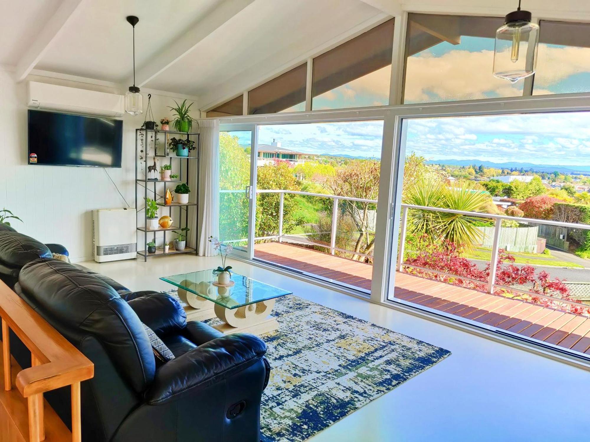 Delight In Birch-Lake View Holiday Home Lago Lago Taupo Esterno foto