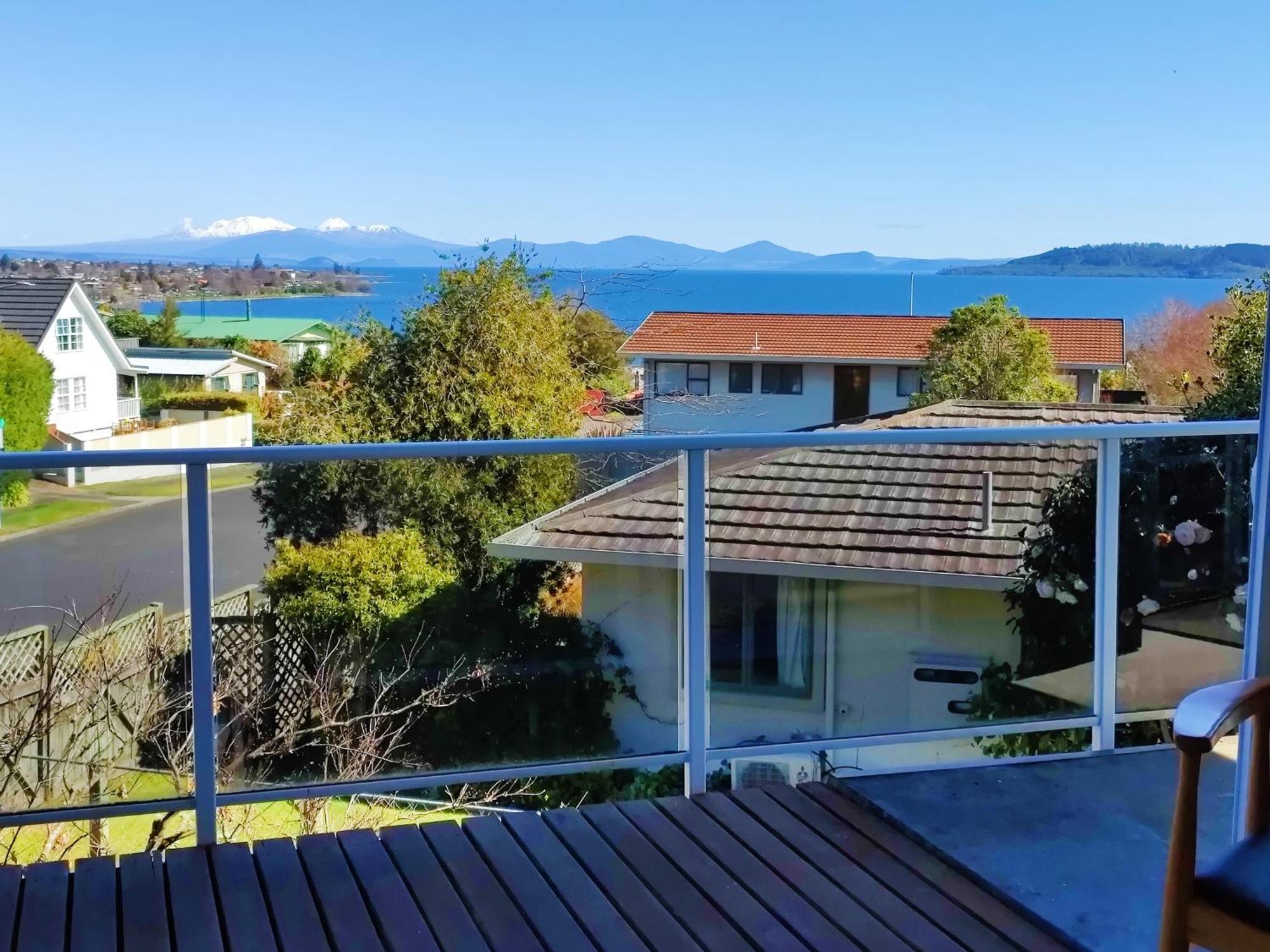 Delight In Birch-Lake View Holiday Home Lago Lago Taupo Esterno foto